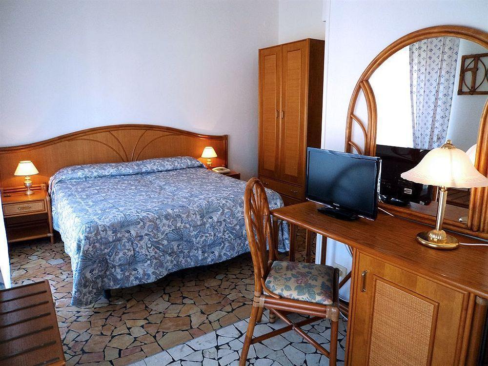 Hotel Zunino Spotorno Exteriér fotografie